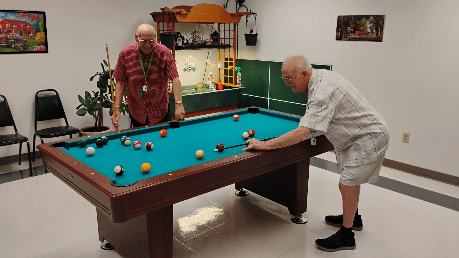 A Typical Week at The Meadows: Activities, Dining, and Community Life